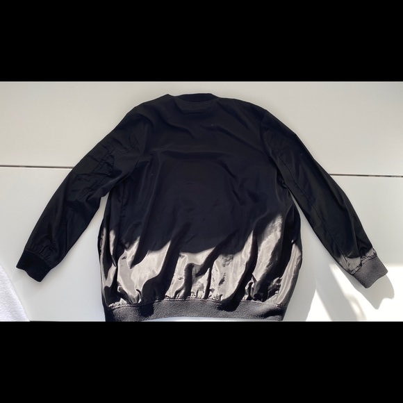 FOREVER 21 MEDIUM BLACK BOMBER JACKET - Picture 7 of 7